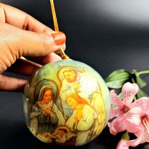 Vintage SILVESTRI - 4" Diameter - Christmas Ornament - Mary/Jesus/Joseph -Taiwan